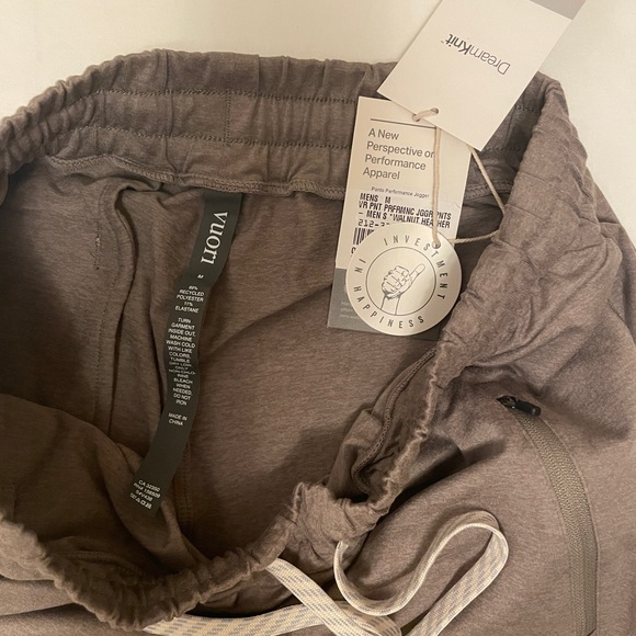 Vuori Mens Pronto Performance Jogger Brand New Medium Heather Walnut - Picture 3 of 5